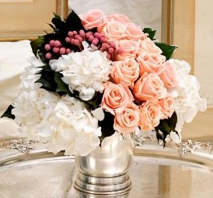 pink-roses-on-a-tray-ss